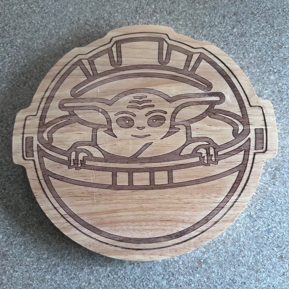 George Lucas, Star Wars, Madalorian, Baby Yoda, Charcuterie, Serving Board - Picture 1 of 4